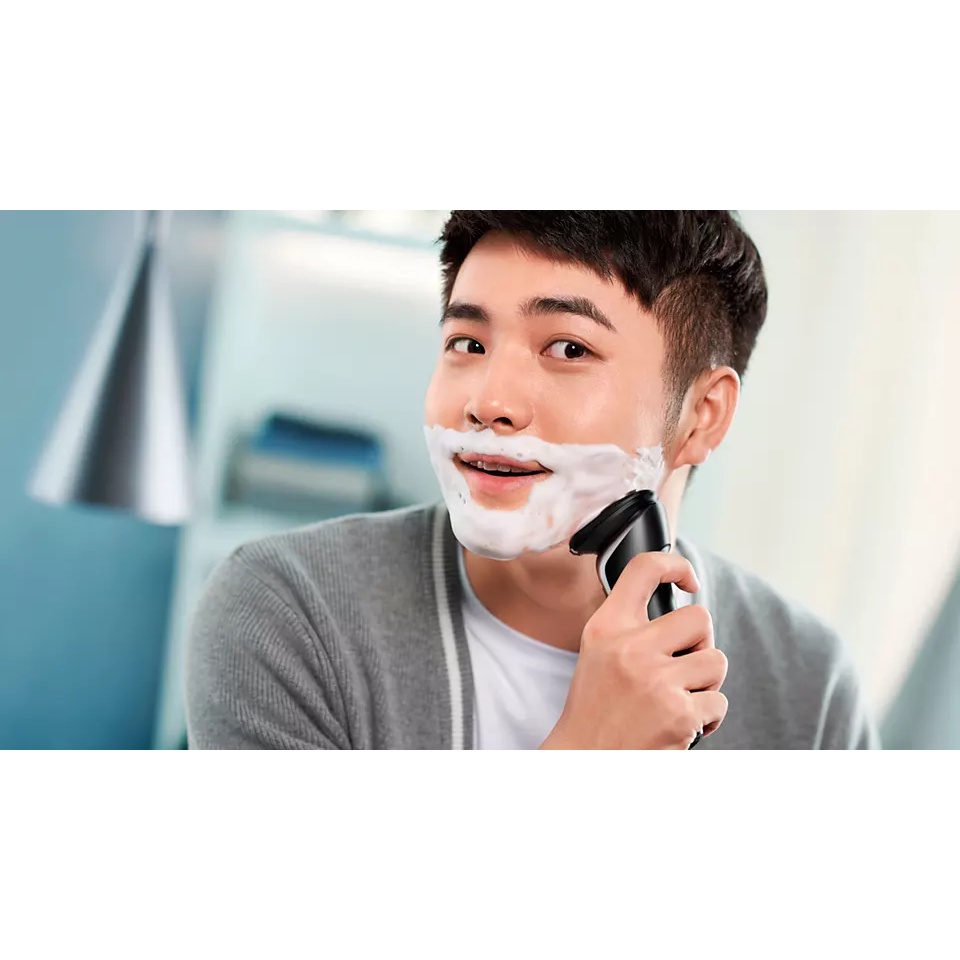 Máy cạo râu khô và ướt Philips S1301/02