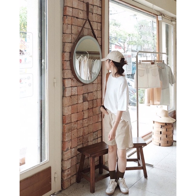Áo thun mềm mịn nhấn phần tà áo so le
