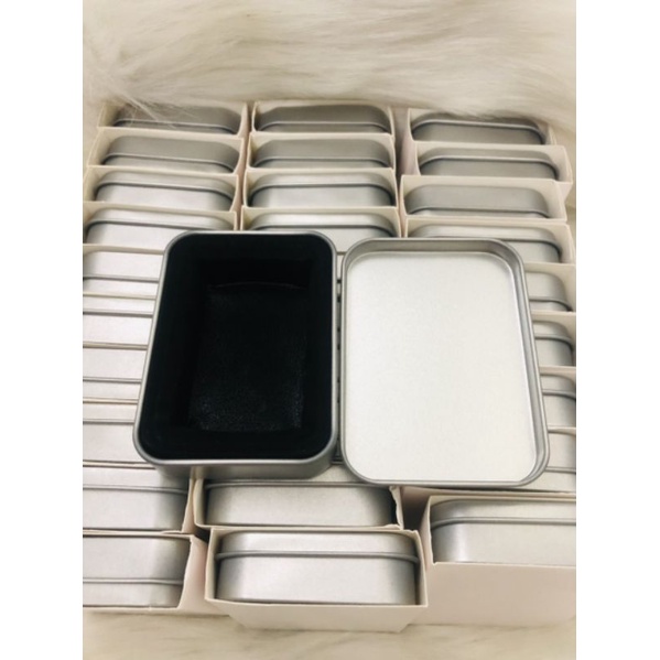 Hộp Thiếc Zippo, hộp đựng và bảo quản Zippo: có lót nhung min tránh móp, xước Zippo, quẹt.