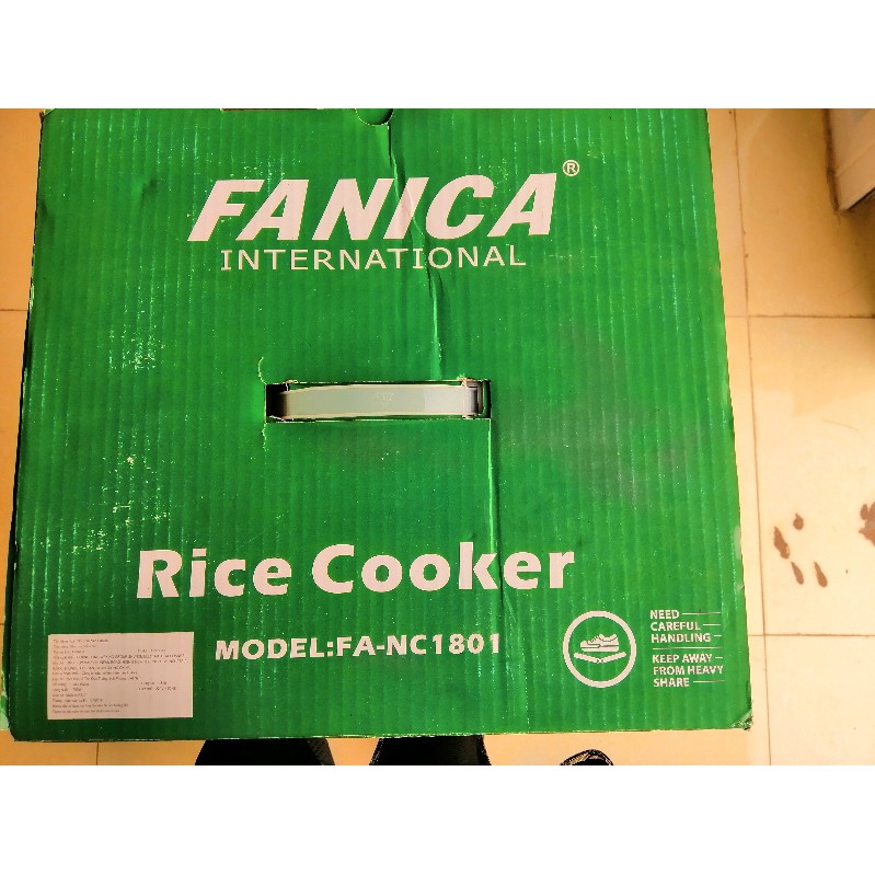 Nồi cơm điện Fanica FA-NC-1801