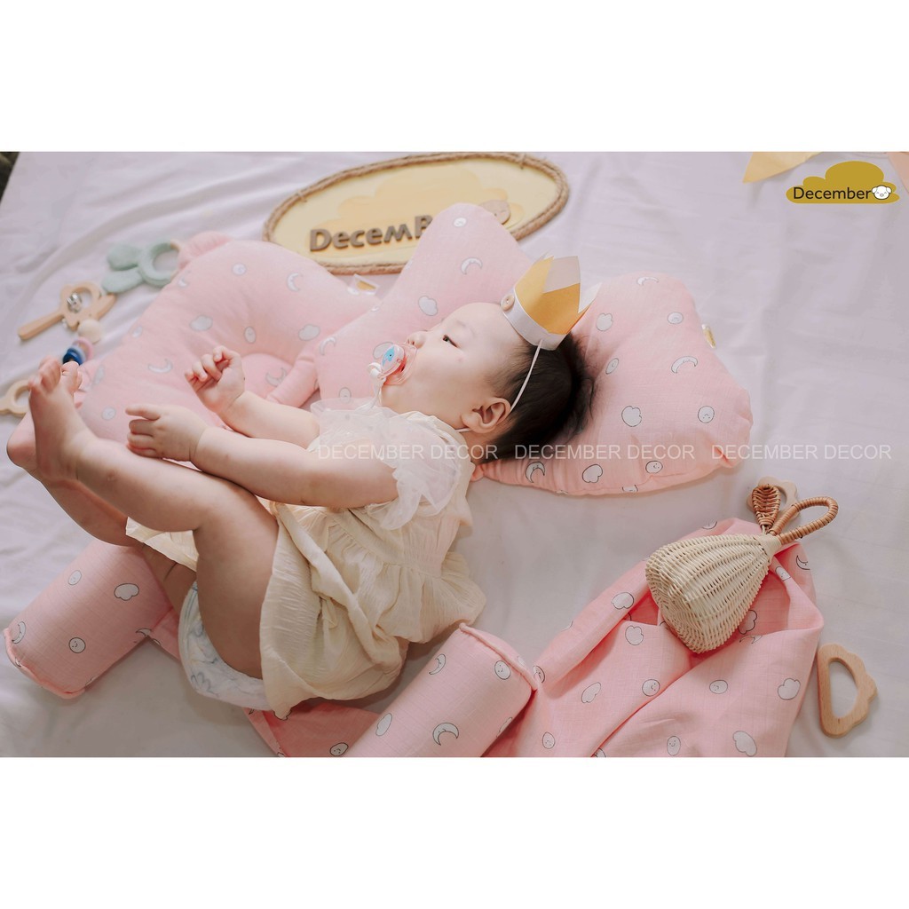 GỐI XÔ HQ SIÊU MỀM MỊN CHO BÉ SƠ SINH DECEMBER HỌA TIẾT ĐÁM MÂY HỒNG