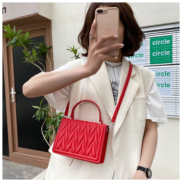 Túi Xách Đeo Vai Kiểu Vuông Nhỏ Thời Trang 2022 Cho Nữ