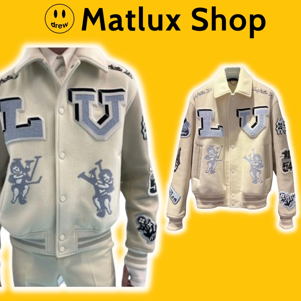 Áo varsity jacket LV Luôn Vui Tươi SS22 màu be bản cao cấp, Áo khoác bóng chày nam nữ LV thêu hình họa tiết form rộng