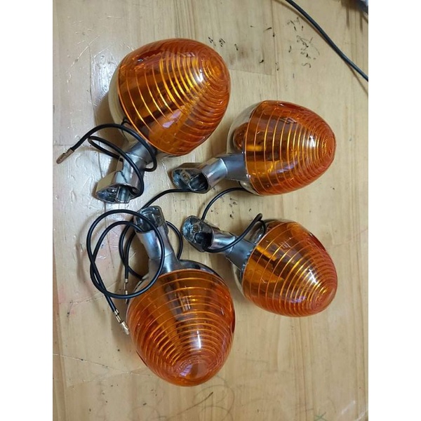 Bộ 4 xi nhan 67,cl đế atimon xi
