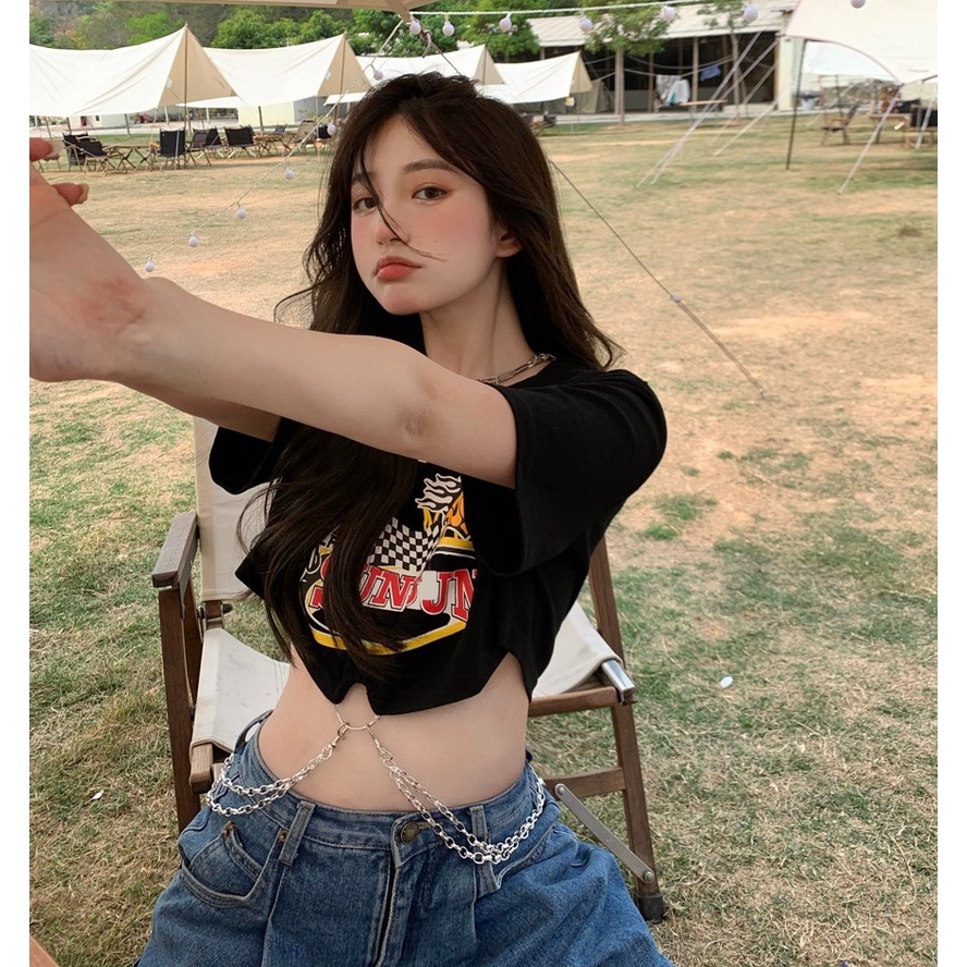 Áo Thun Lửng Instagram Quyến Rũ Dễ Phối Đồ Cho Nữ Áo Thun Tay Ngắn Màu Đen Thời Trang Cho Nữ