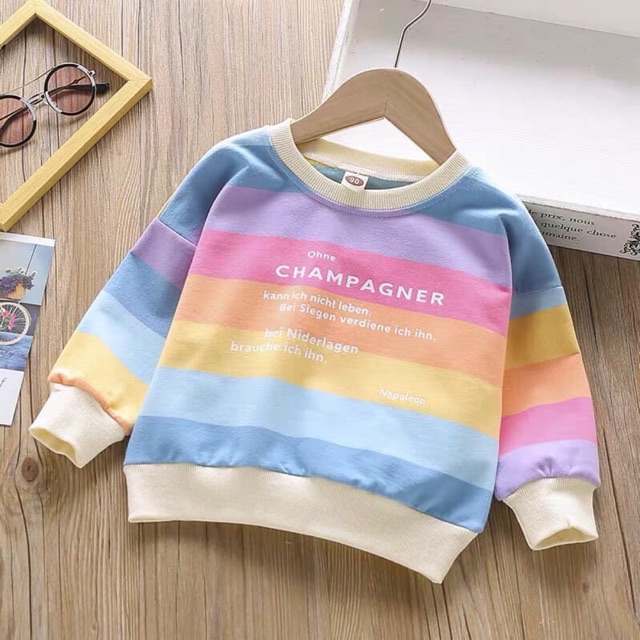 Áo cầu vồng bé gái