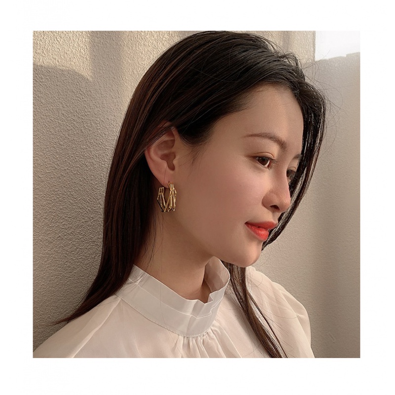 Khuyên tai mạ vàng thiết kế hình học thời trang Hàn Quốc 2023