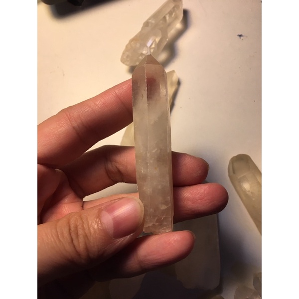 01 PC Raw Clear Quartz Stone Crystal Trụ Đá Thô Trắng  5-6cm