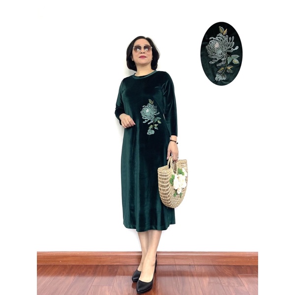 Váy nhung cao cấp thêu họa tiết cạnh sườn sang trọng quý phái