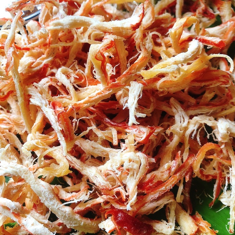 300gr Mực xé hấp nước dừa đậm đà nhâm nhi uống thêm li trà chanh rất ngon, tặng mắm me khi đặt 2 hủ, đồ ăn vặt Sài Gòn | BigBuy360 - bigbuy360.vn