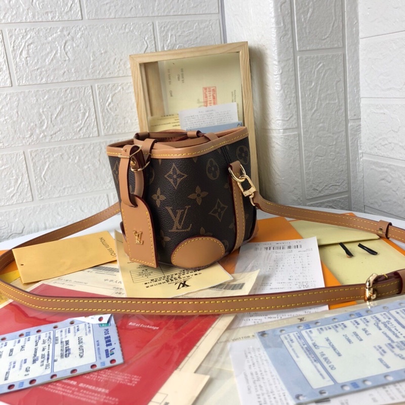 Túi đeo chéo da thật logo thương hiệu thời trang Louis Vuitton LV Mini cao cấp