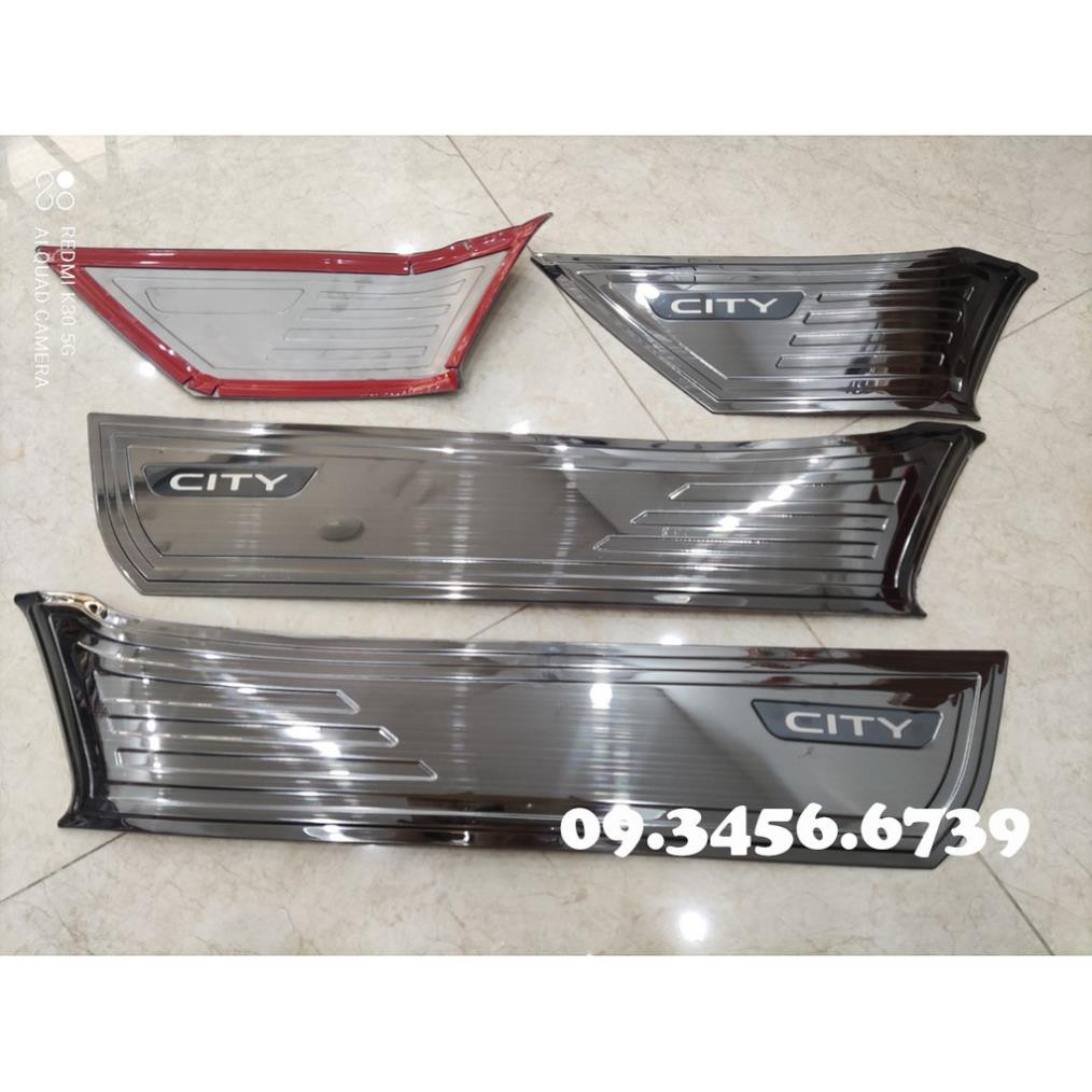 Ốp Tapli Cánh Cửa xe Honda City đời 2021 - mẫu titan- Bộ 4 Tấm Tặng keo Dính thêm