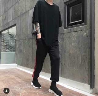 Quần 3 line đen đỏ