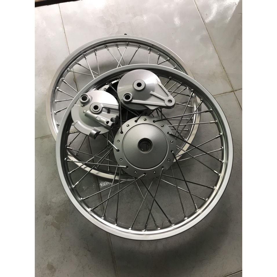 CĐN dành cho xe wave va dream đùm zin bạc wave 110 niềng nhôm bạc kèm má đùm trước và sau gắn như zin