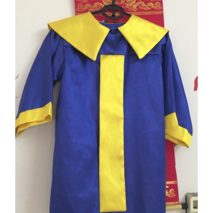 Áo cử nhân tốt nghiệp mầm non xanh nước vạt vàng