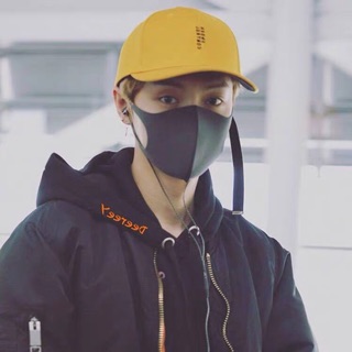 Nón kết thêu under control