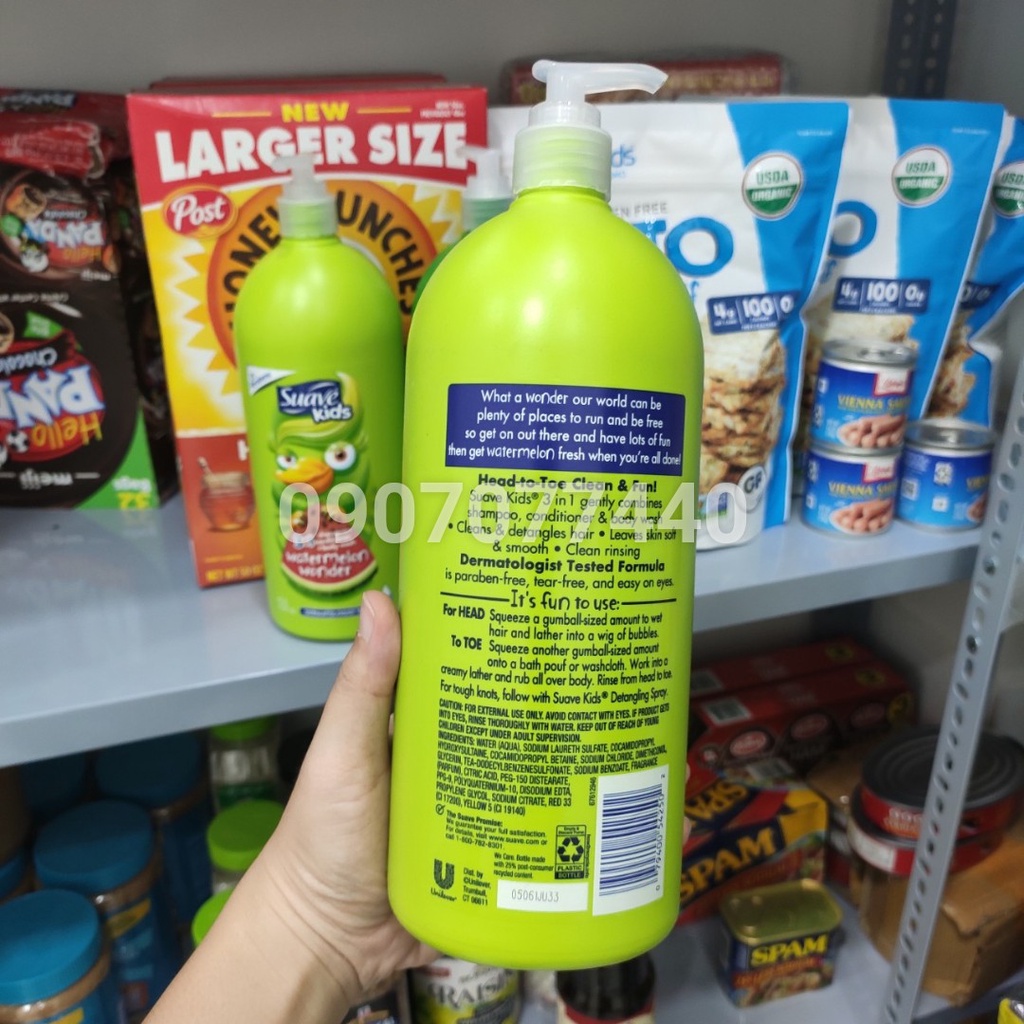 Sữa tắm gội xả trẻ em Suave Kids 3 In 1 chai lớn 1,18 lít cung cấp các dưỡng chất làm giảm tóc rối - EDS Hàng Mỹ
