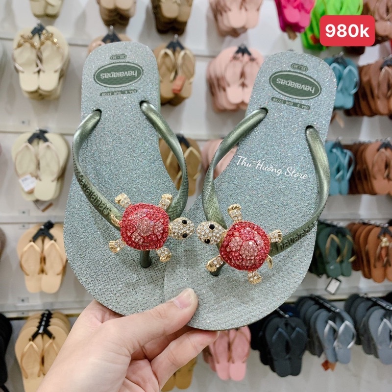 Dép HVN Nữ Gloss Nhũ Mix Charm Rùa