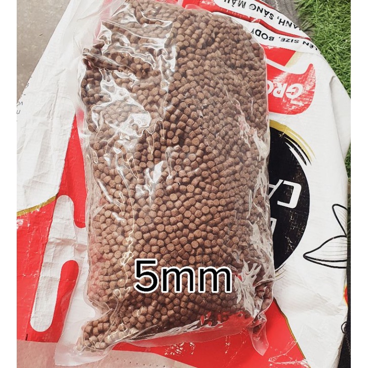 Cám cá koi king feed, thức ăn cá koi 42% đạm túi 1kg tiện lợi