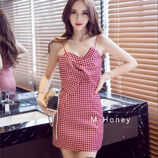 Đầm ca rô hai dây phong cách quyến rũ dành cho nữ
