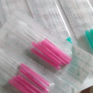 KIM CHÂM CỨU THẨM MỸ