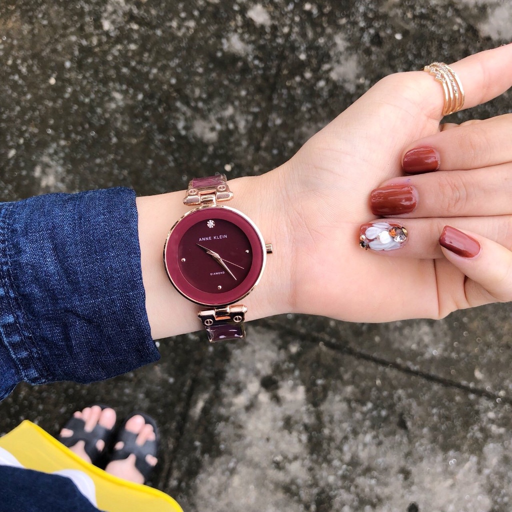 Đồng hồ nữ ANNE KLEIN dáng kiềng model AK/1980BKGB 28mm - ĐỎ Mỹ