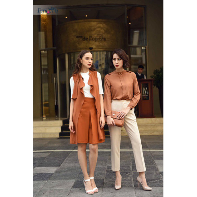 Áo khoác sát nách, cổ bấm khuy Emspo AGS0060 (Đen, Vàng)