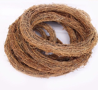 Vòng cỏ khô handmade