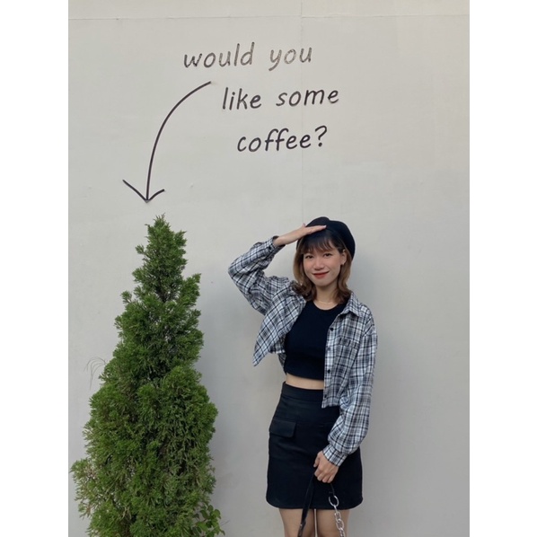 Sơ mi croptop nữ Kurobyn có sẵn