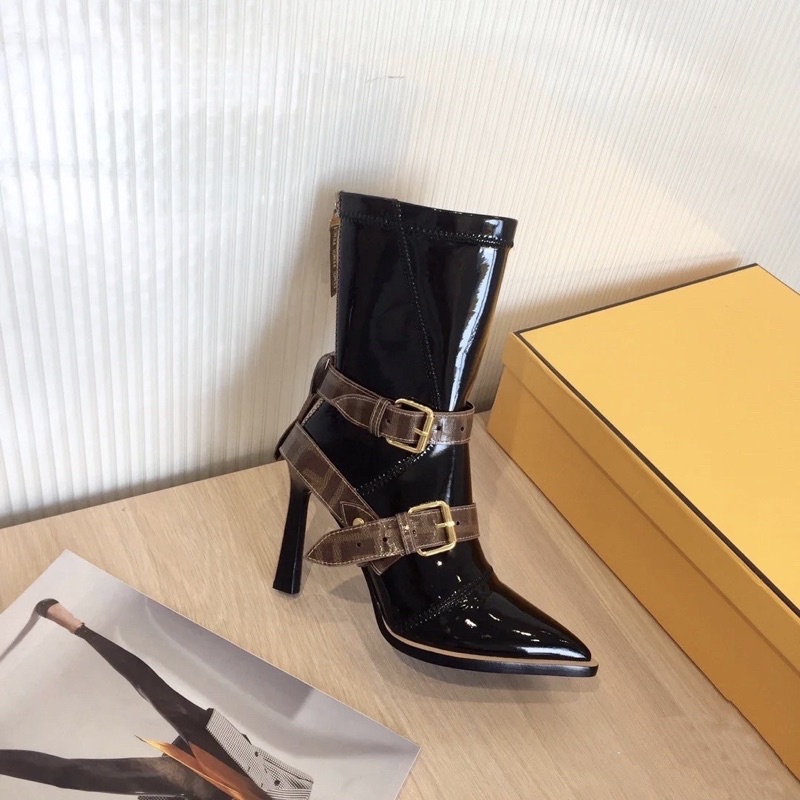 Bốt boot lửng fendi mũi nhọn đai ngang gót nhọn fullbox