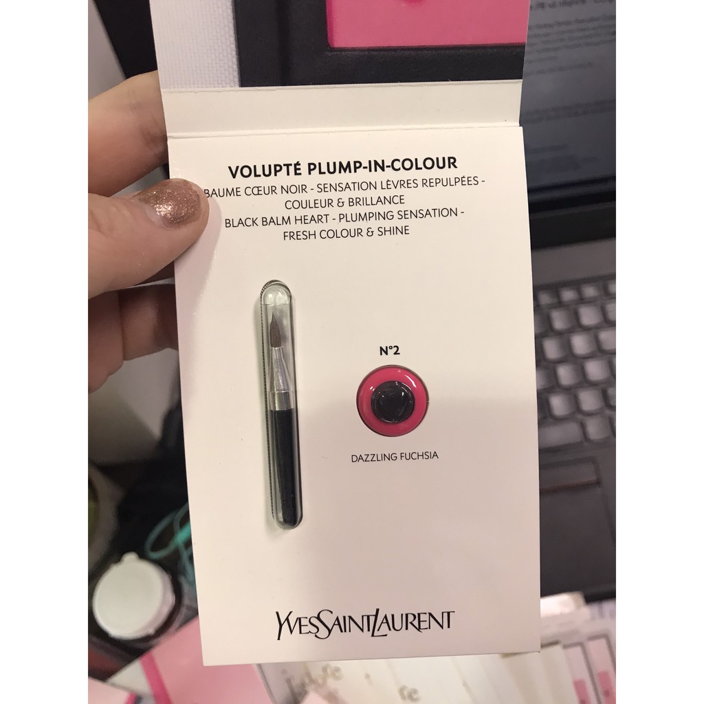 Son YSL Plump in Colour Dazzling Fuchsia màu 02