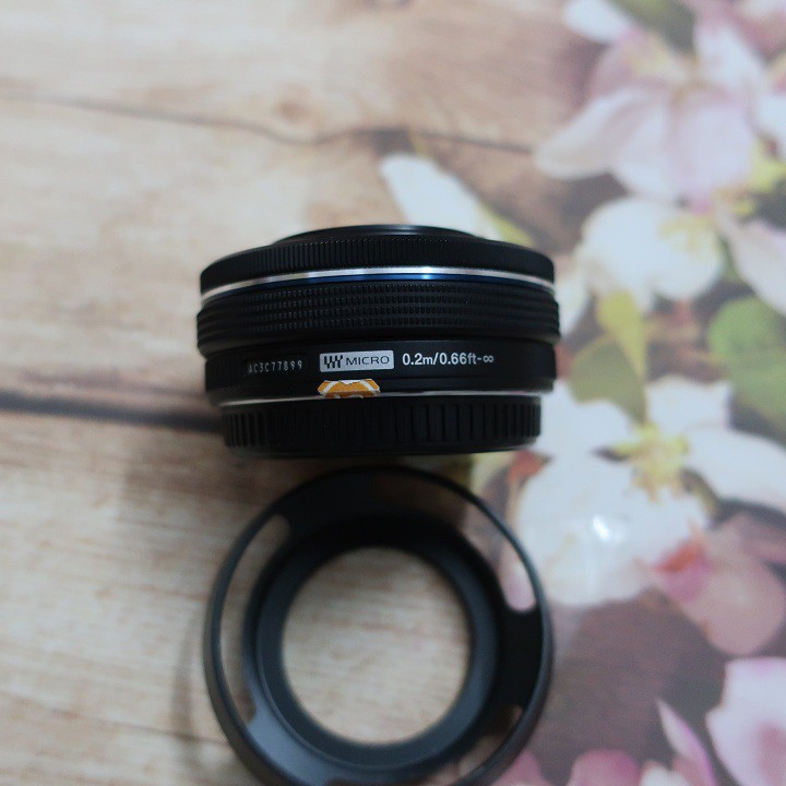 Ống kính Olympus M'zuiko 14-42 f3.5-5.6 EZ ngàm M43 cho các dòng máy ảnh Olympus và Pana