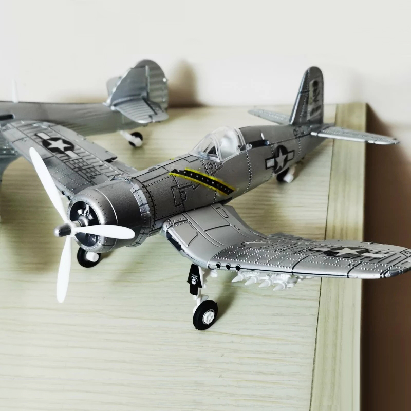 Đồ chơi mô hình máy bay chiến đấu F4U Pirate tỷ lệ 1/48 4D