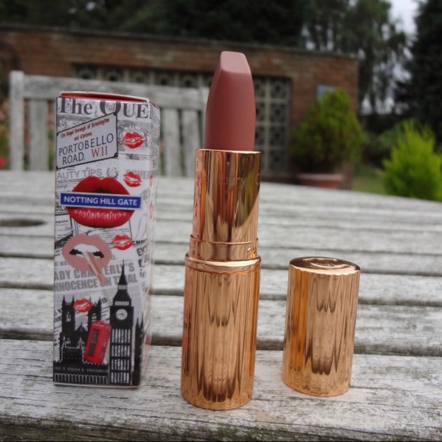 Son Charlotte Tilbury ENGLISH BEAUTY