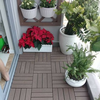 Vỉ gỗ nhựa lót ban công - sân vườn KT30x30x2cm, 1m2=11 vỉ