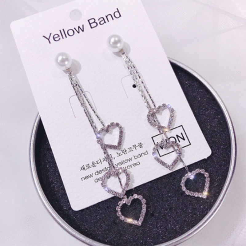 Khuyên Tai Tua Rua Dài Hình Trái Tim Đính Kim Cương Thanh Lịch Và Tinh Tế