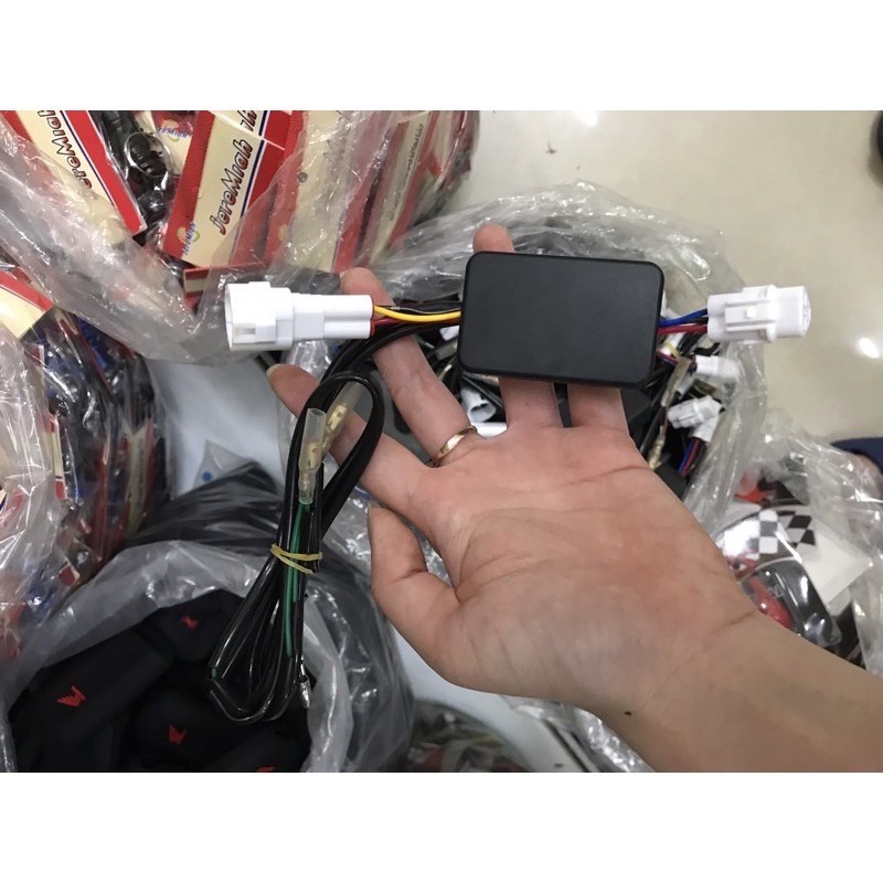 Mạch haza tích hợp nháy stop + xi nhan trước sau cho Winner/Exciter