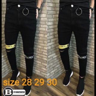 Quần jeans đen