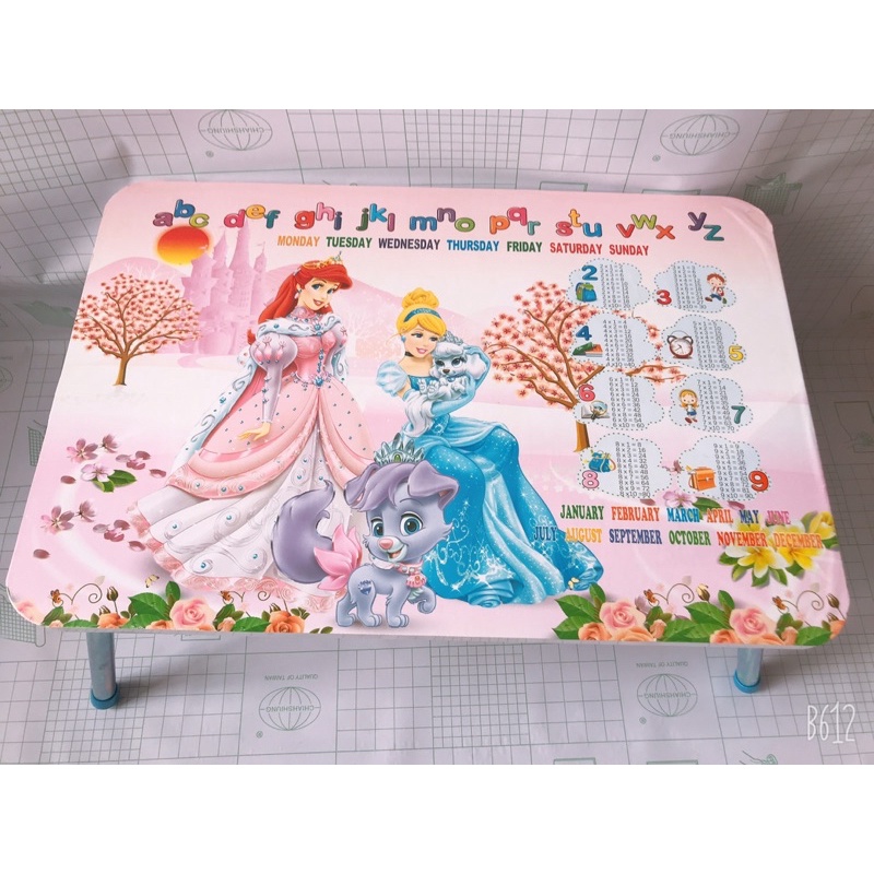 Bàn xếp học sinh