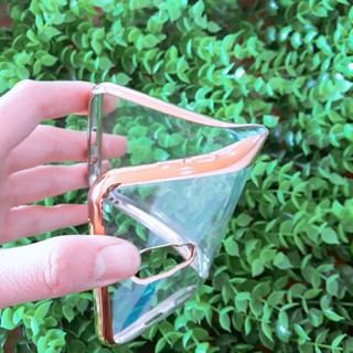 Ốp lưng Silicon SS J7 Plus viền vàng