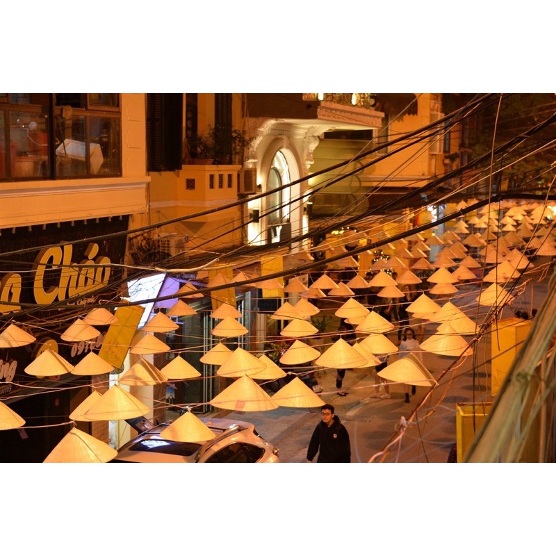 Chao đèn nón trơn trang trí quán ăn, khách sạn, lễ hội