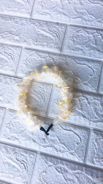 Bờm tóc hoa cúc hot trend