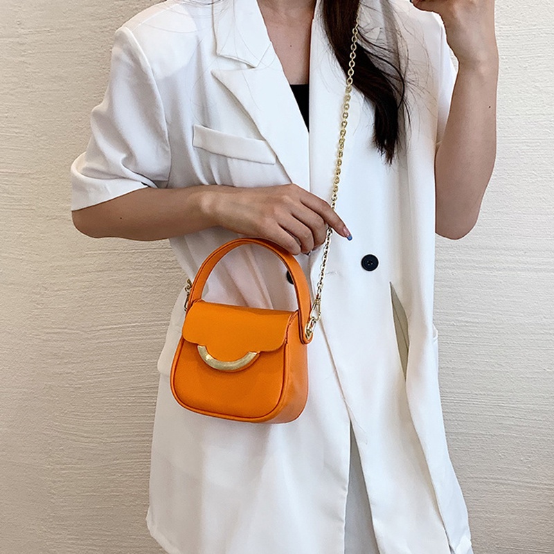 Túi đeo chéo IELGY hình vuông nhỏ phối sợi xích thời trang cho nữ