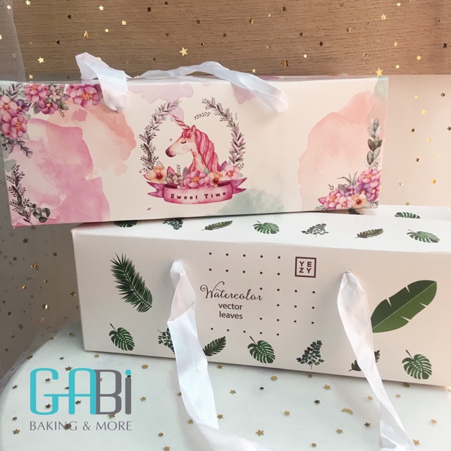 Hộp giấy đựng bánh, kẹo, bánh cuộn