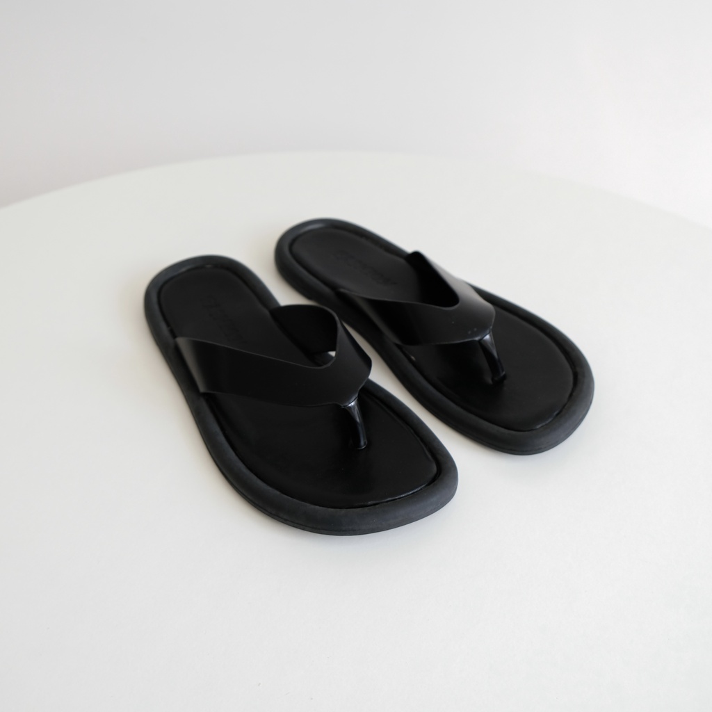 Dép Pather Slipper | HQ3318 | Lana Official