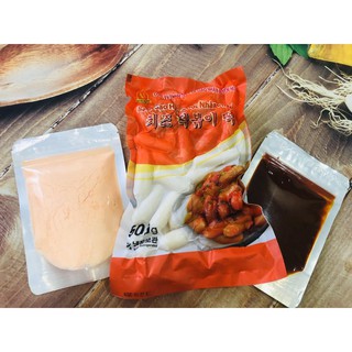 Combo bánh gạo nhân phô mai gói đỏ siêu tiện lợi (500g bánh gạo nhân phô mai đỏ, 100g sốt, 100g bột phô mai)