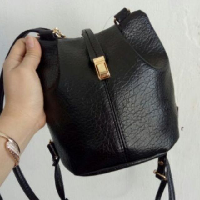 Balo trẻ trung đeo chéo được sale lỗ vốn
