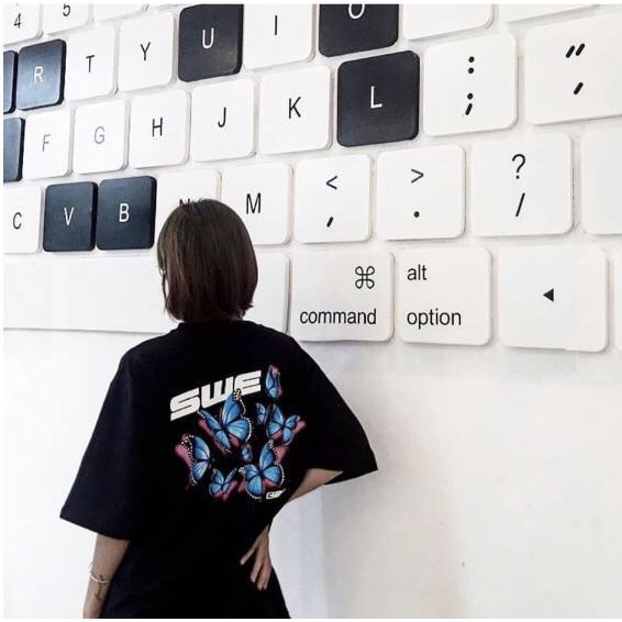 [Ảnh Thật] Áo Thun In Hình Bướm - SWE | BigBuy360 - bigbuy360.vn