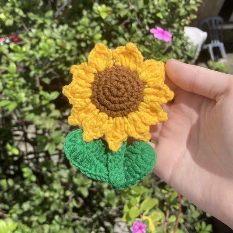 Móc khoá hoa hướng dương bằng len handmade
