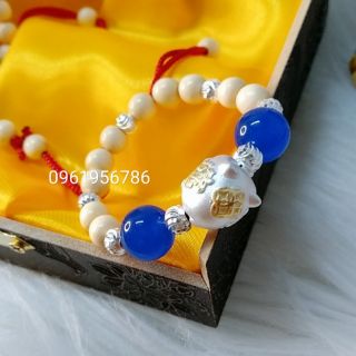 Vòng dâu tằm cho bé tuổi heo